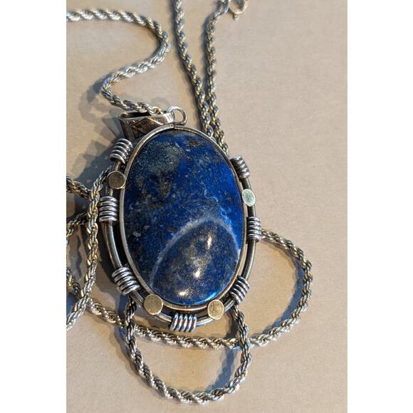 Blue Stone Bezel Set in Sterling Silver on Vintage Heavy Sterling Rope Chain - Picture 15 of 16